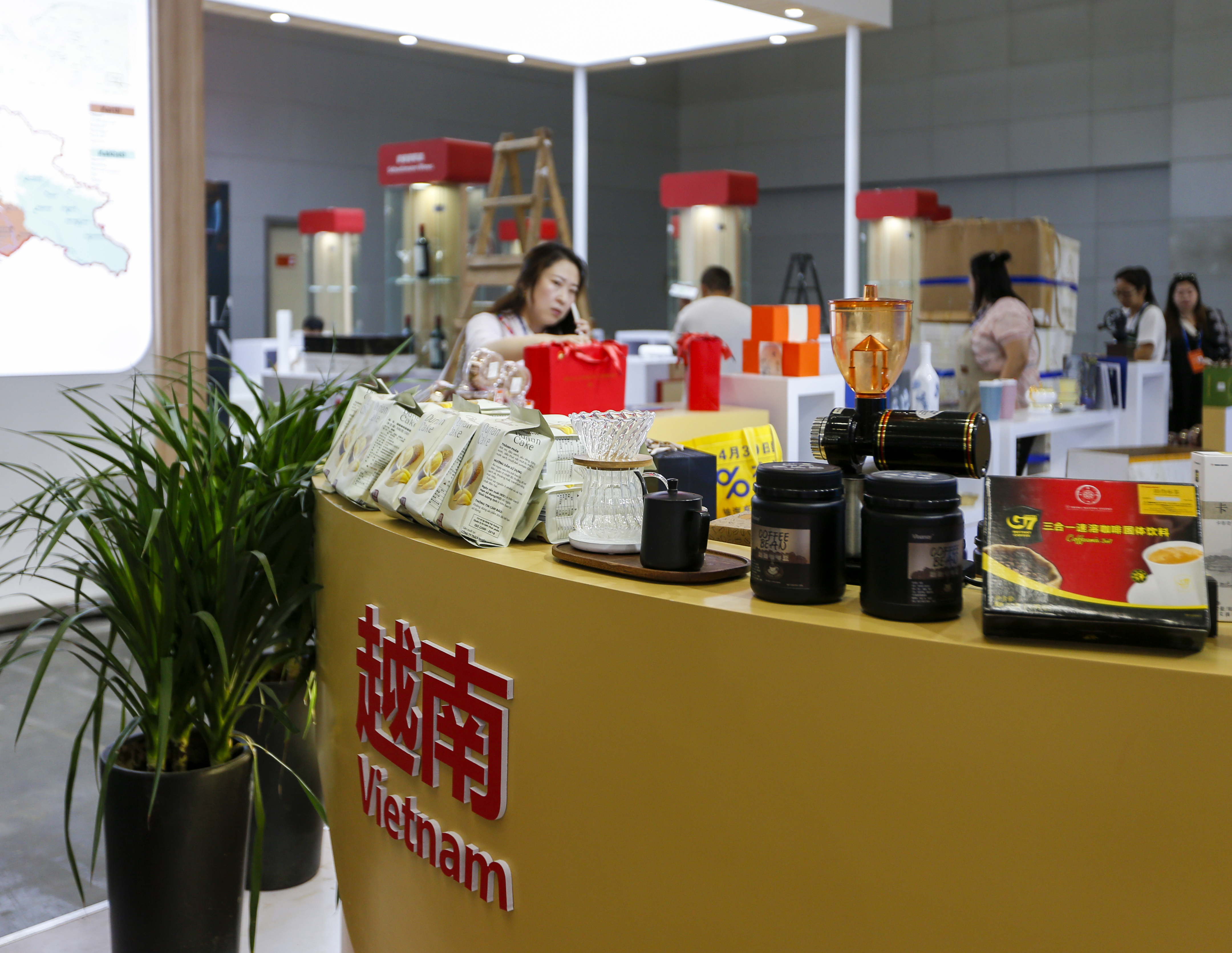 探馆第八届亚博会