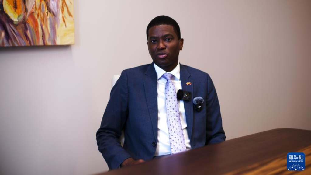 高端访谈丨期待格中关系不断发展——访格林纳达总理迪康·米切尔