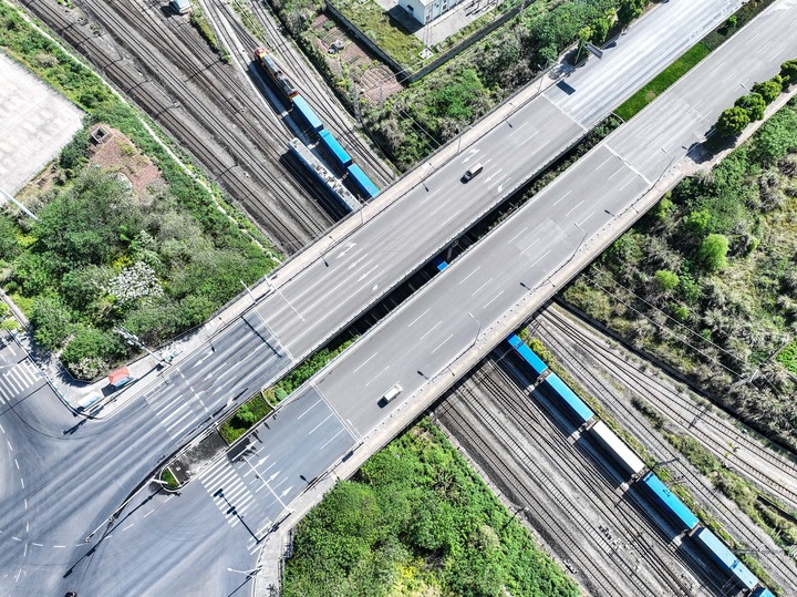 Chine : inauguration d'une nouvelle ligne ferroviaire régulière pour le fret entre Chongqing et l'Asie centrale