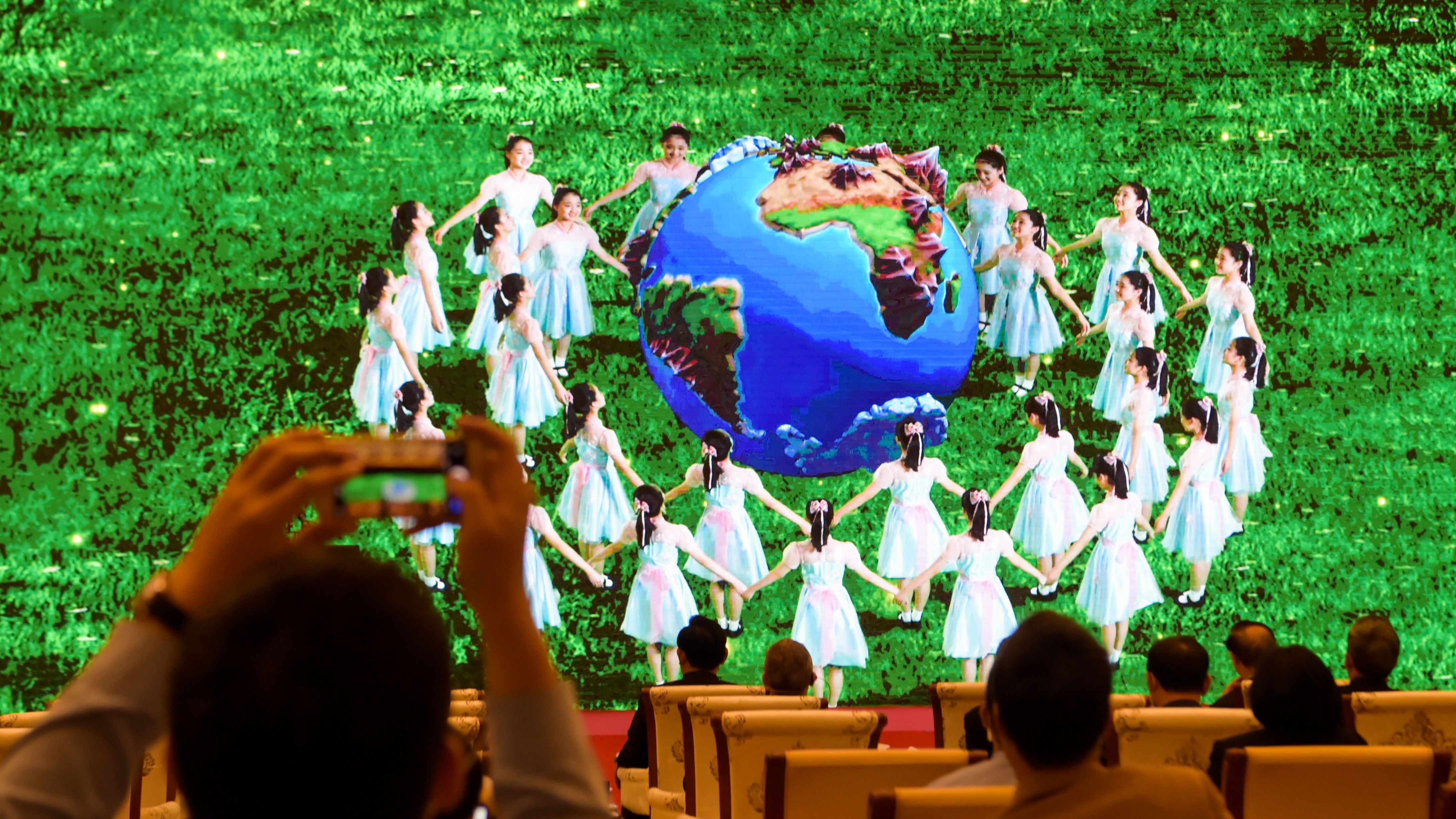 携手推动绿色发展 共筑生态文明之基