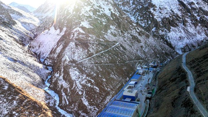 亚欧通衢向未来——沿着高速看新疆立体交通新图景