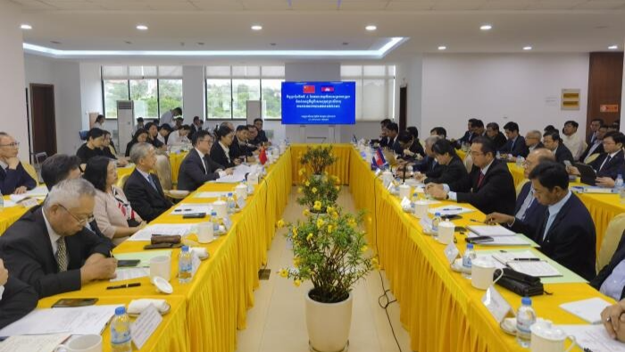 西哈努克港经济特区协调委员会第四次会议、中柬投资合作工作组首次会议在柬召开