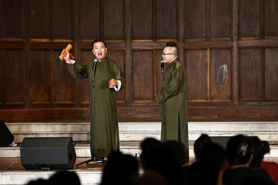 Chine : un spectacle de nuit d'été présenté à Tianjin