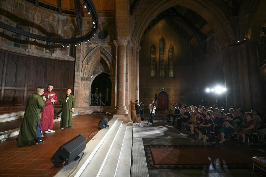 Chine : un spectacle de nuit d'été présenté à Tianjin