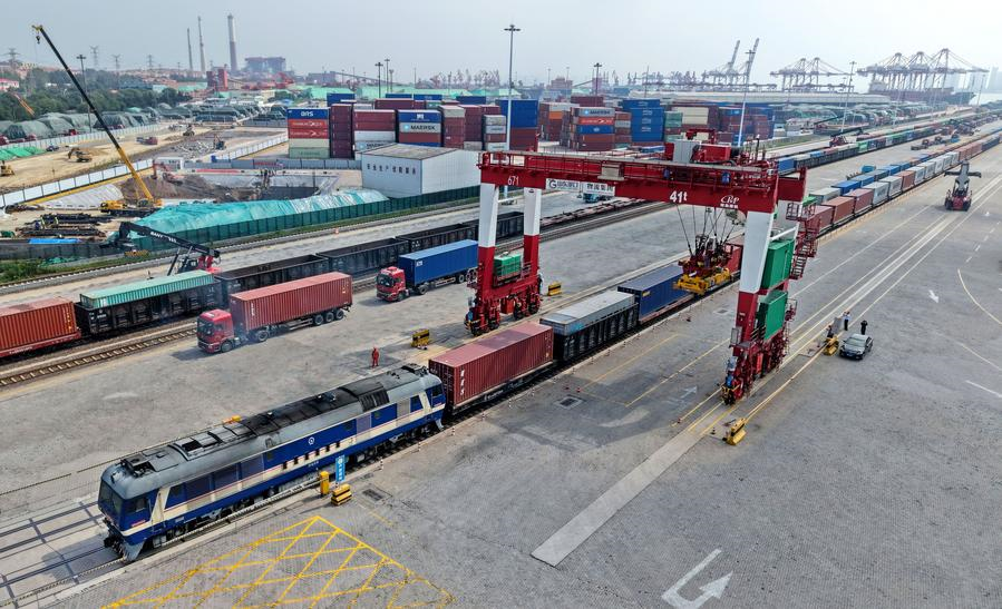 Chine : Port de Qingdao au Shandong