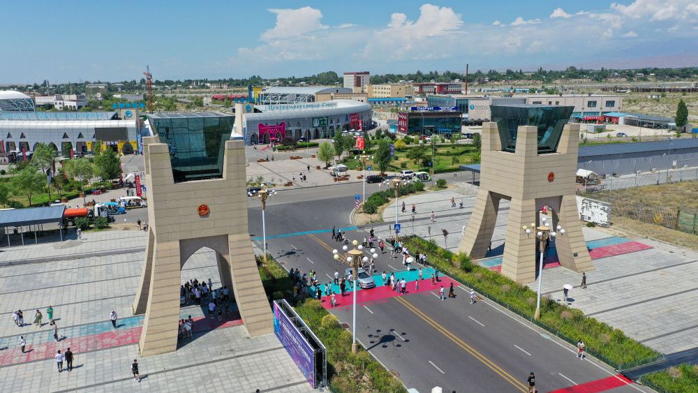 携手开放合作 同筑共赢之路——中国携手各方为全球经济发展贡献“上合力量”