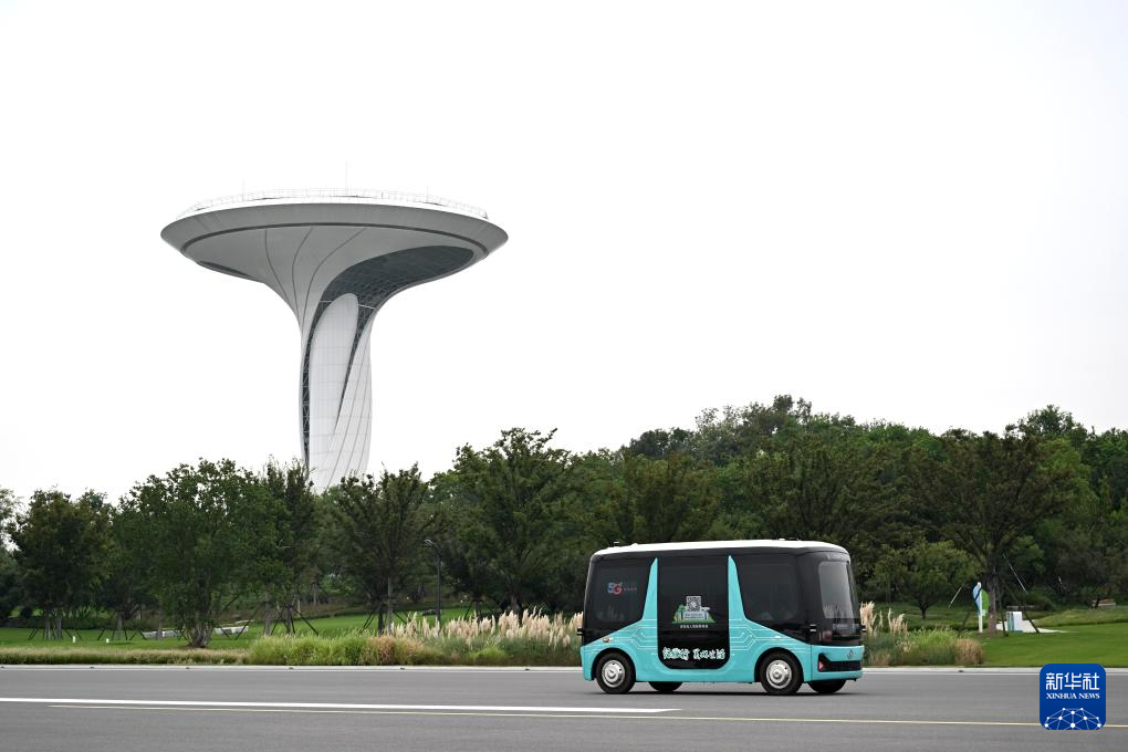 在世界制造业大会解锁无人科技应用全场景