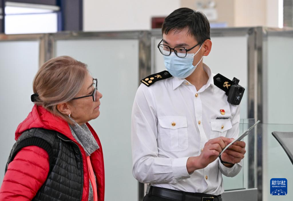 潮涌新疆70年 丝路新程：立体通道联通亚欧