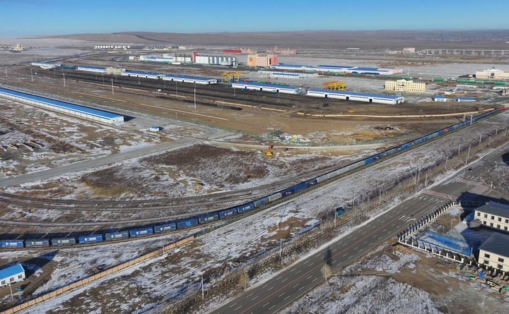 Грузооборот через железнодорожный КПП Маньчжоули с начала 2025 года превысил 20 млн тонн