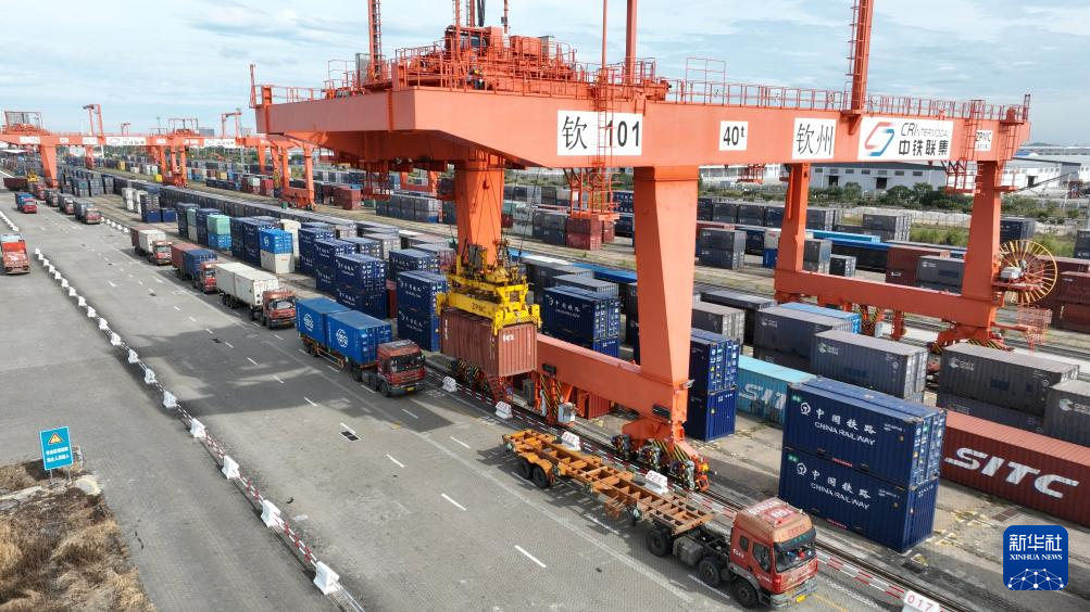 西部陆海新通道班列累计发送货物突破500万标箱