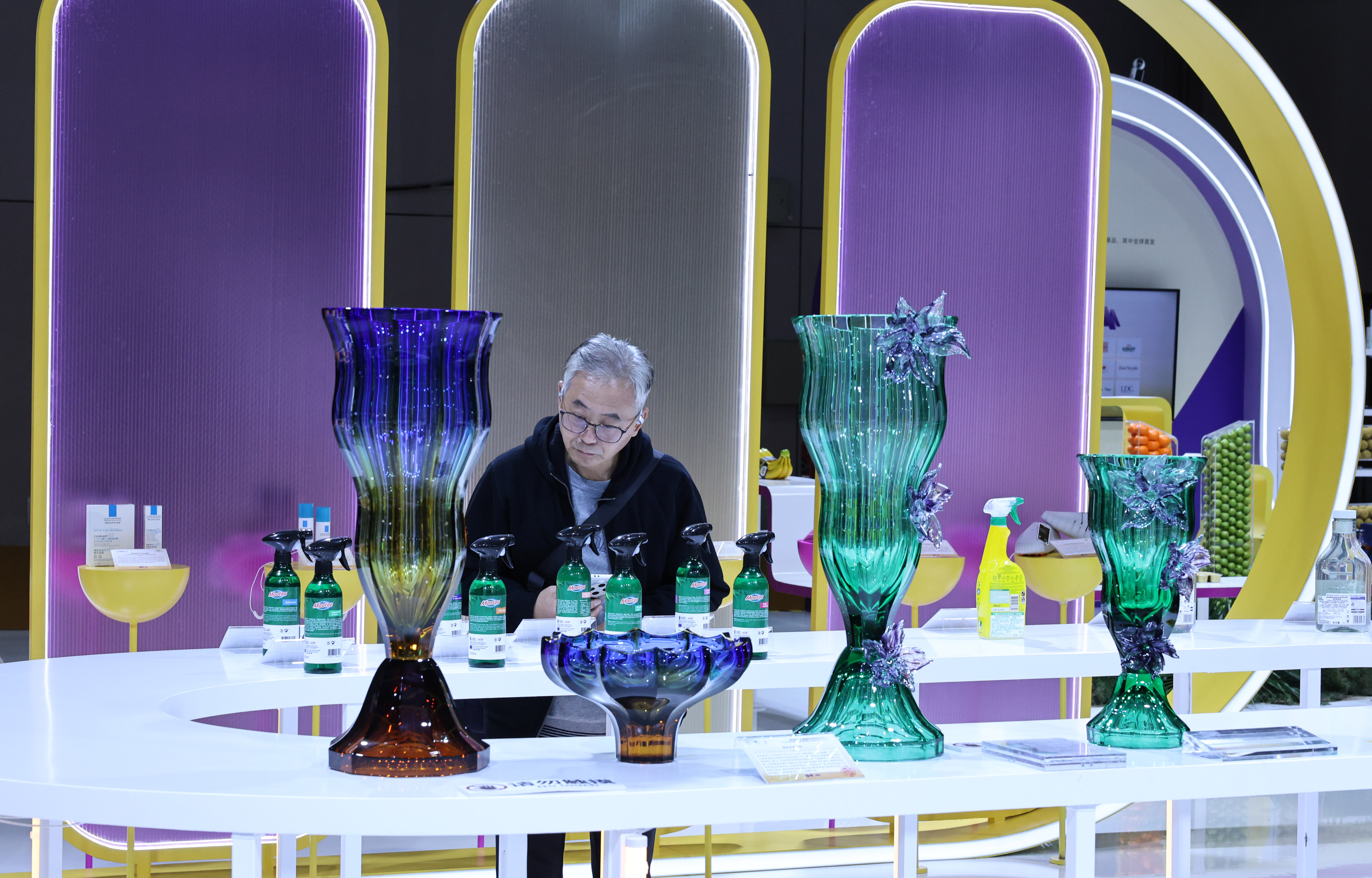 Inicia la CIIE U-Fair, extensión de la Exposición Internacional de Importaciones de China