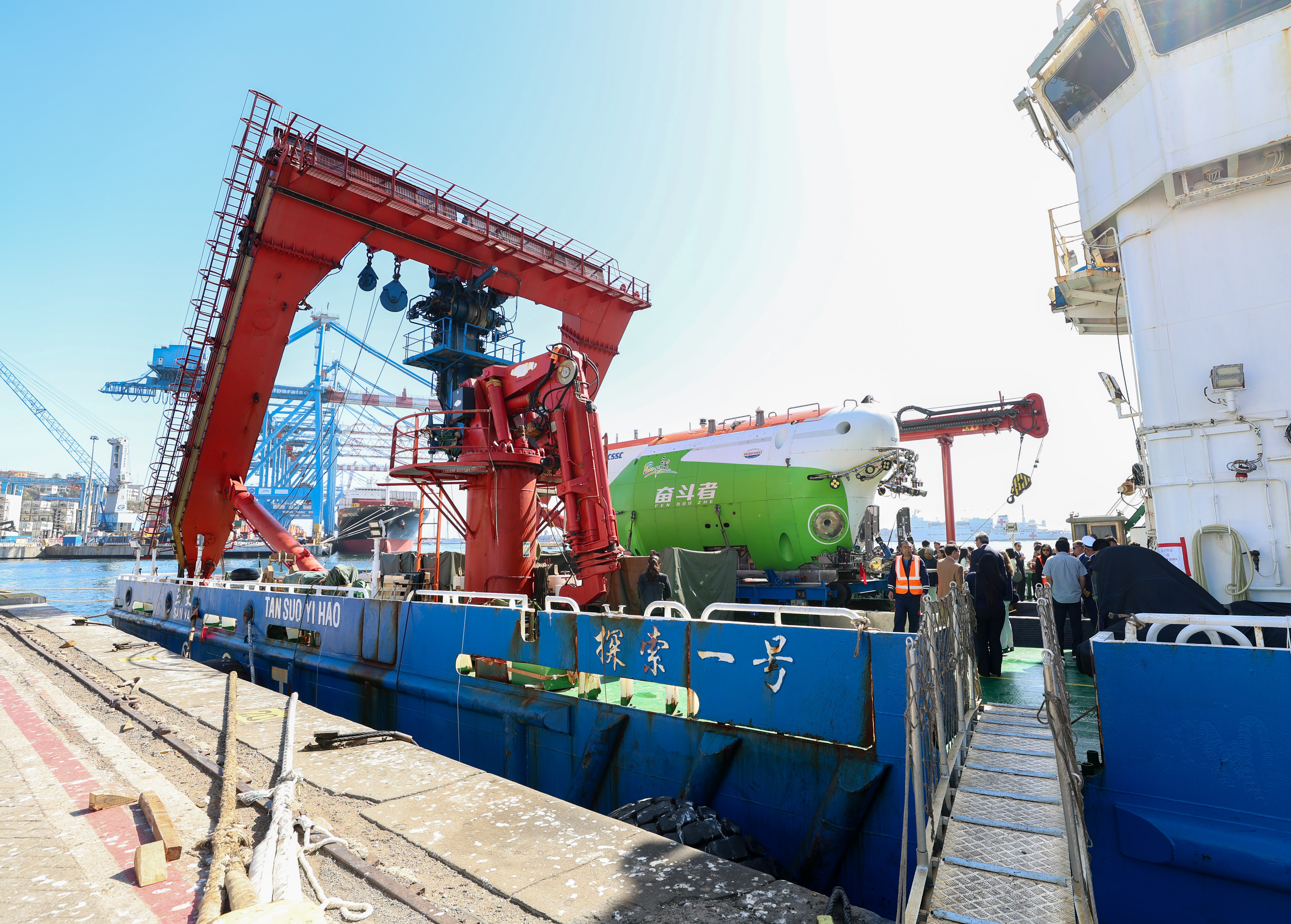 Recepción de clausura de la Expedición Conjunta China-Chile a la Fosa de Atacama se lleva a cabo en el Puerto de Valparaíso