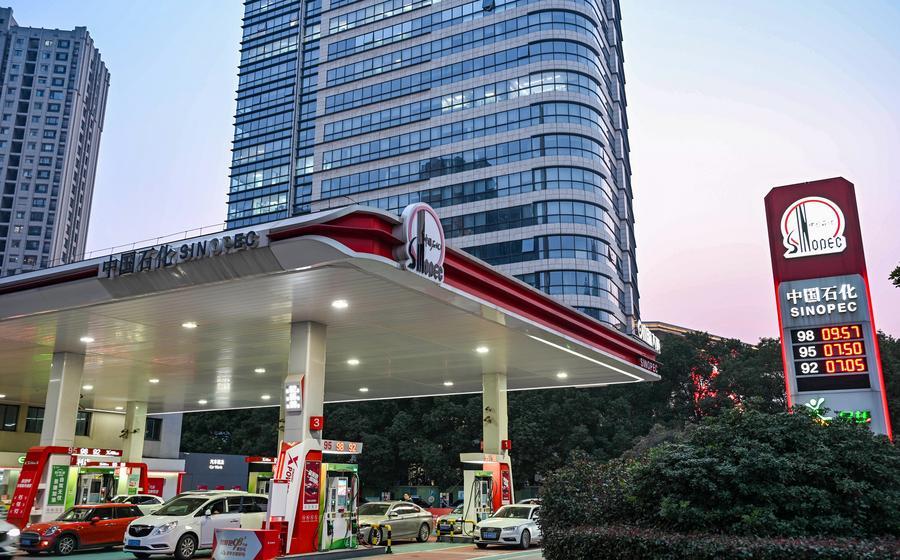 China continues control measures for gasoline, diesel prices