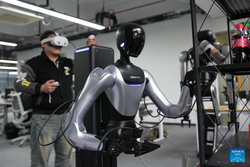 Economic Watch: Ningbo and China's shift from making things to making them smarter