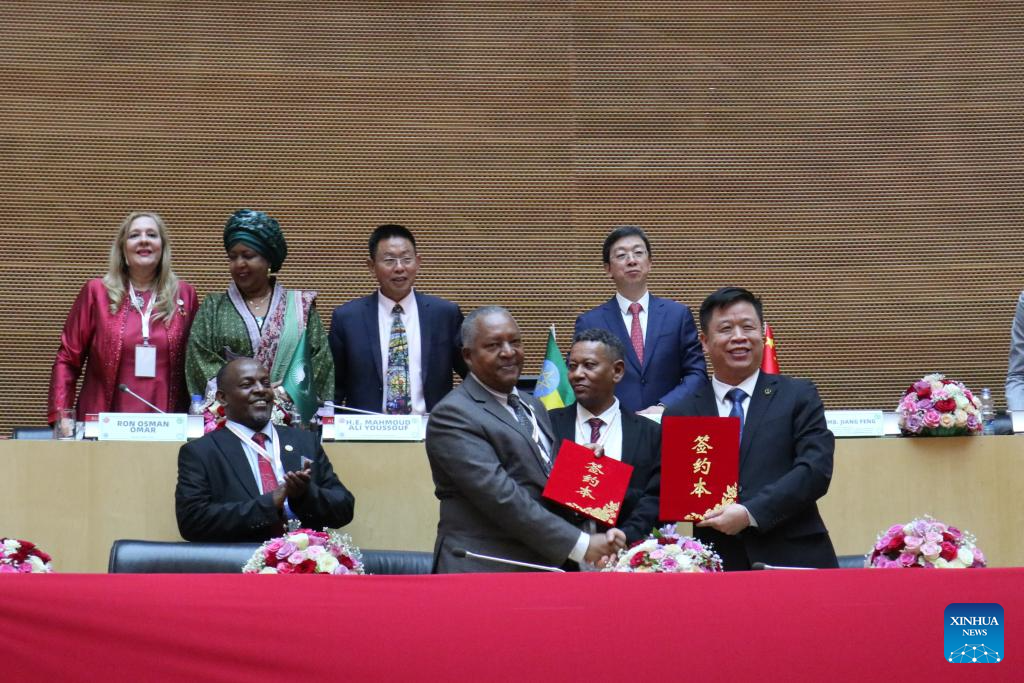 Inaugural China-Africa Entrepreneurs Summit held at AU headquarters with call for common development
