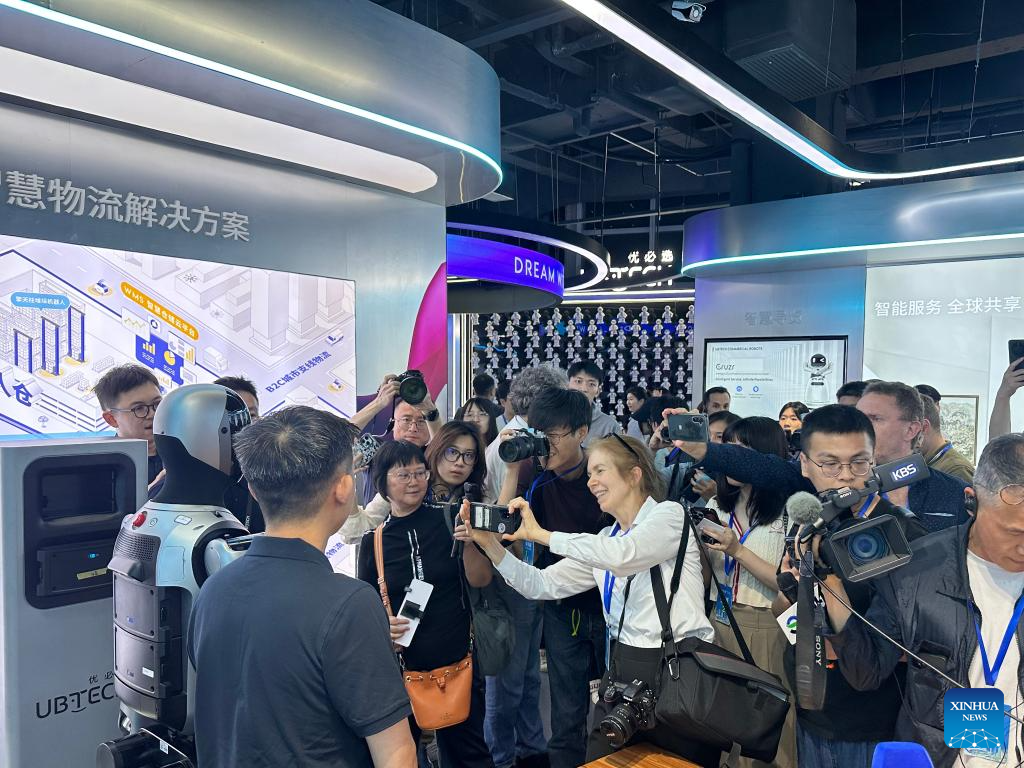 Across China: International journalists explore economic vitality in coastal China