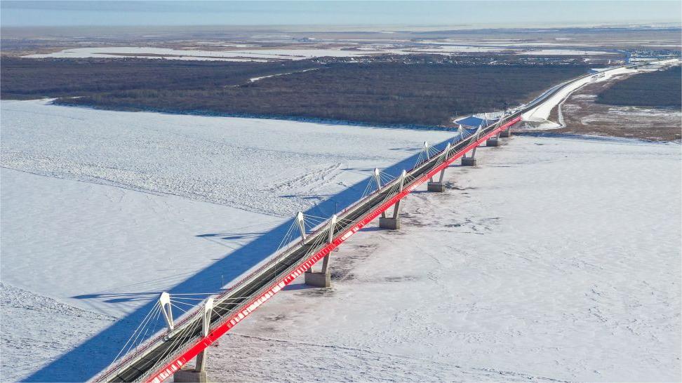 冬日里的黑河－布拉戈维申斯克黑龙江大桥