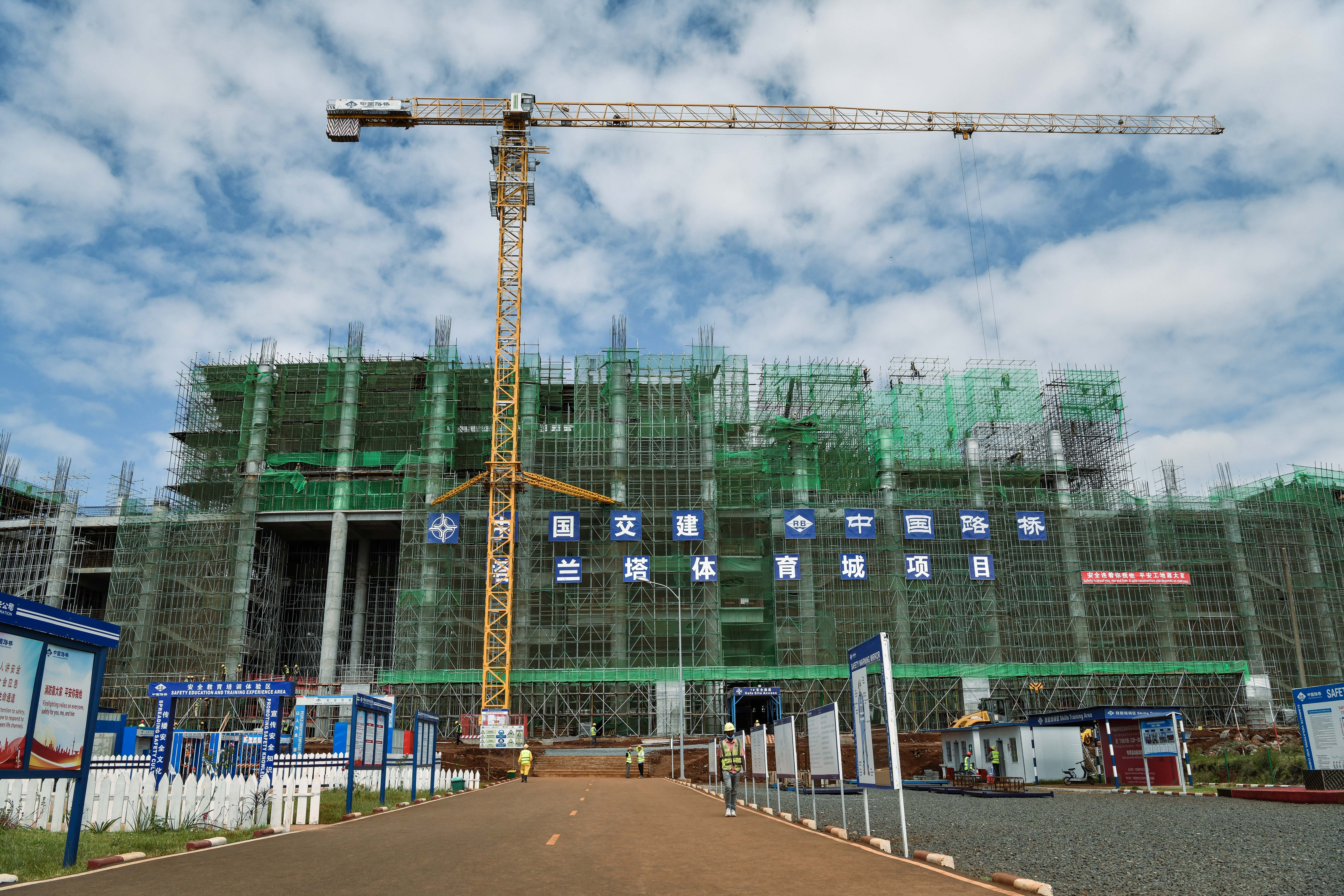 中企承建肯尼亚塔兰塔体育城项目建设稳步推进