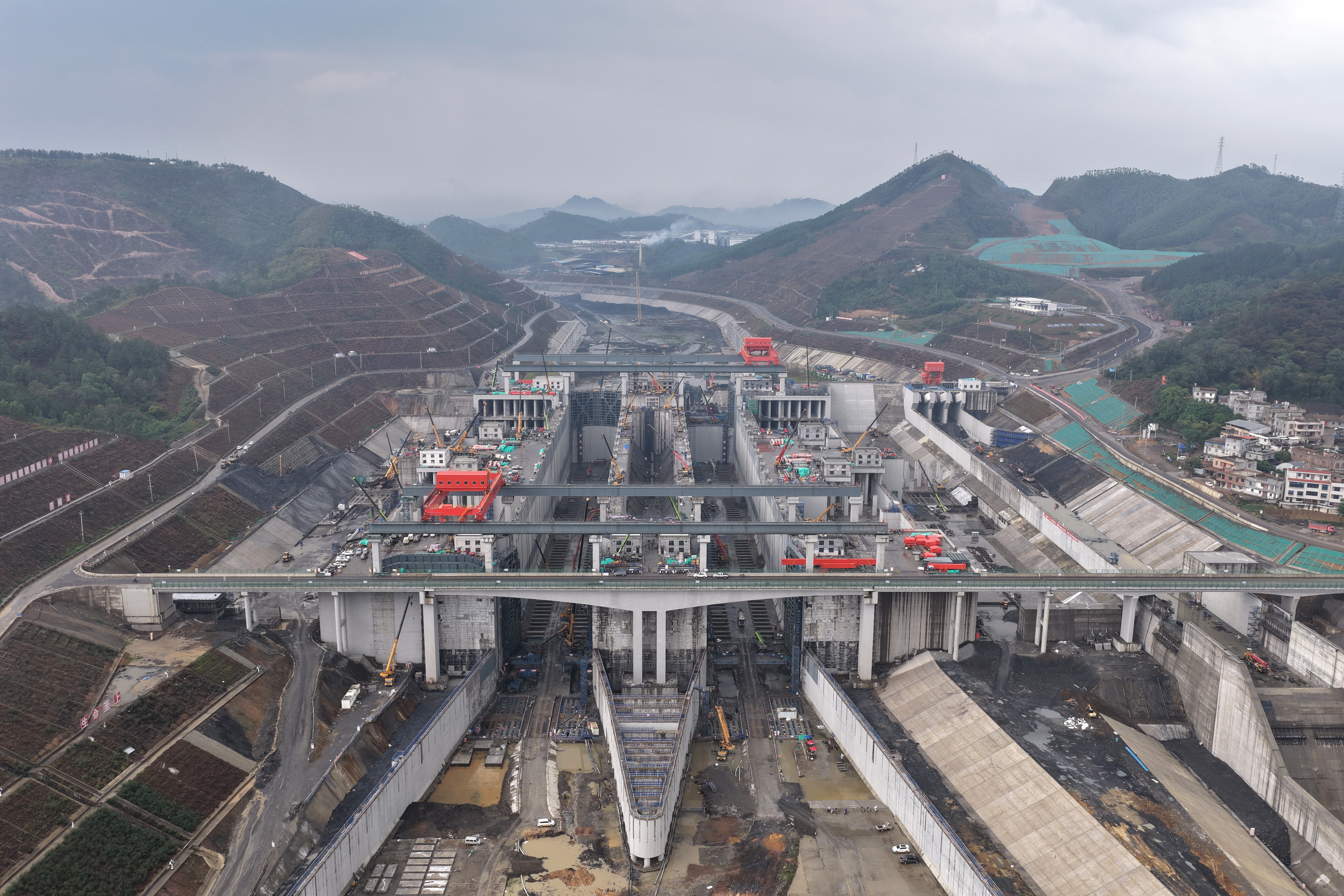 平陆运河建设正酣