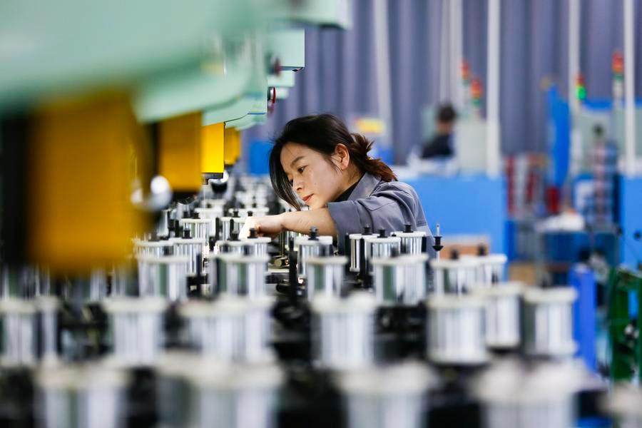 China's high-tech industries record robust growth in Q1