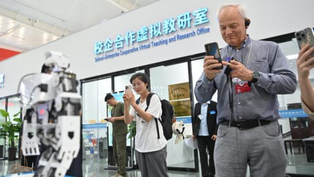 记者手记：当上合组织国家“遇见”鲁班工坊
