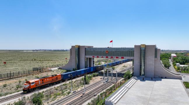 中欧班列中通道累计通行量突破2万列