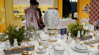 افتتاح معرض دولي للسيراميك في مركز الصين التاريخي للبورسلين