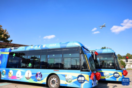 上海举行第八届进博会“进博专线”发车仪式