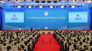 افتتاح النسخة الثامنة من معرض الصين الدولي للاستيراد في شانغهاي