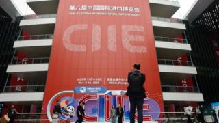 На 8-м CIIE заключены предварительные договоры на сумму 83,49 млрд долларов