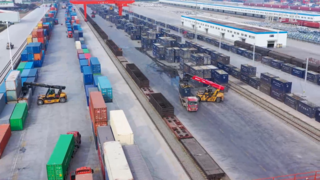 “钢铁驼队”带动中企“拓网”“出海”