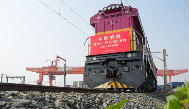 中歐班列累計開行突破120000列