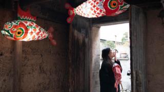 GLOBALink | Festive vibes ahead of Spring Festival in ancient villages of E China's Anhui