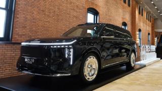 China's SAIC Motor signs joint venture renewal agreement with GM